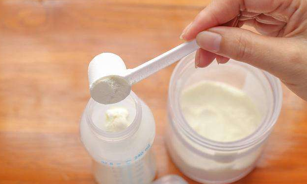 羊奶粉和牛奶粉哪个更适合宝宝
